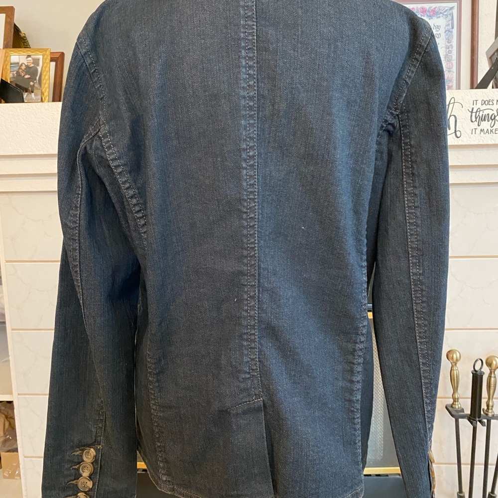 Liz Claiborne Women’s Denim Blazer, Fitted, Dark Blue, Brown Buttons, Size Med - Picture 6 of 10